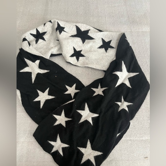 [10*64”]Lochcarron Scotland Black Star Patterned Wool Angora Reversible Scarf - Picture 3 of 5